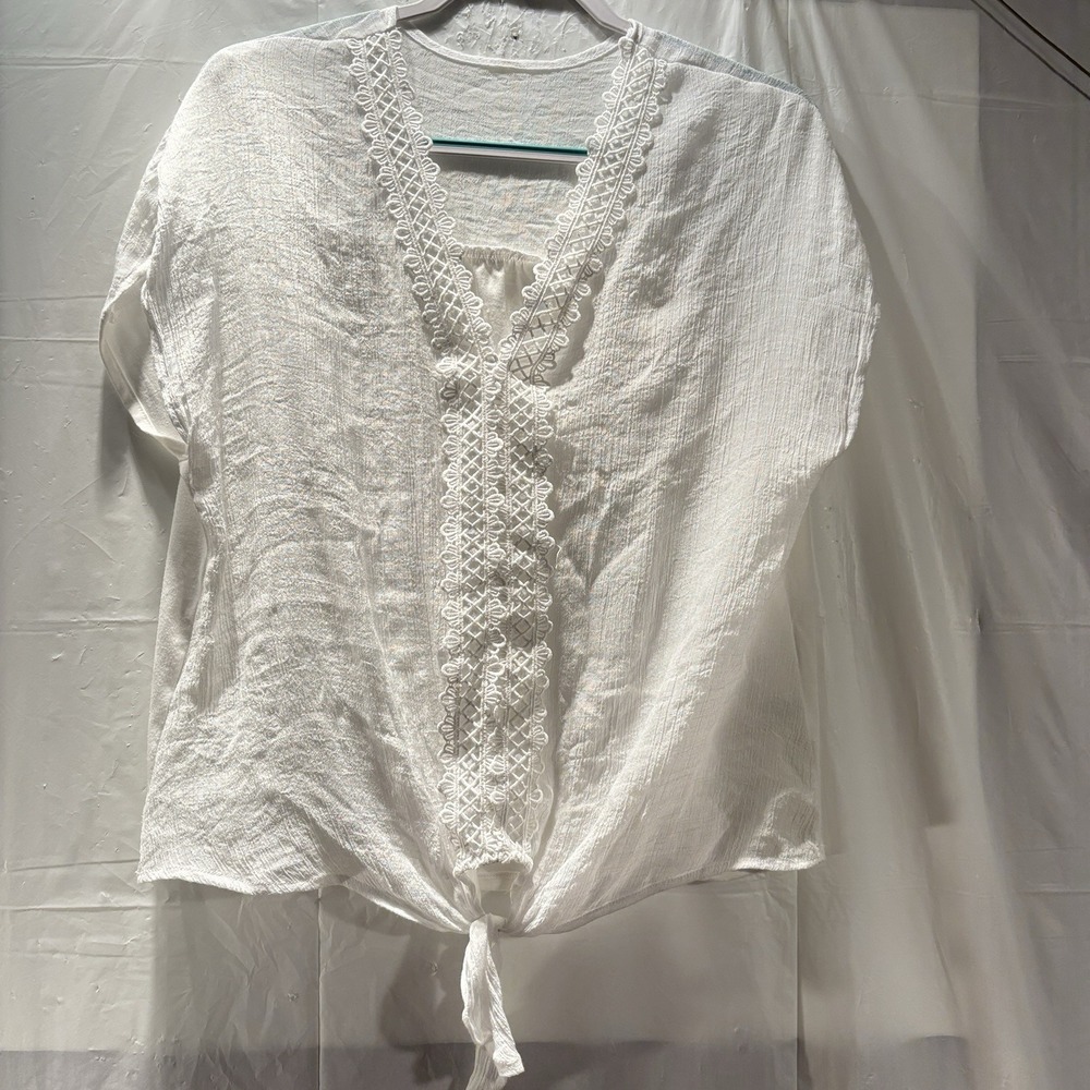 Unbranded White Sleeveless Pullover V Neck Lace Trim Front Bottom Tie